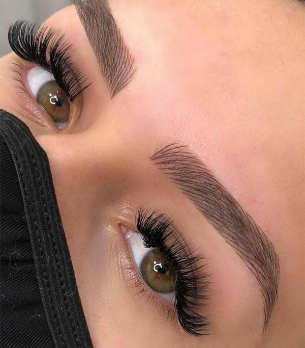 مدل ابرو فیبروز طبیعی و دخترانه مناسب صورت های گرد و کشیده زیبا و لاکچری