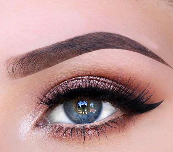 مدل آرایش چشم ملایم دخترانه زیبا خیره کننده برای مهمانی ها و مراسمات خاص