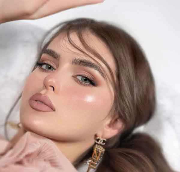 مدل آرایش عروس عروسکی لایت و نچرال برای همه نوع فرم صورت ها جذاب و دیدنی