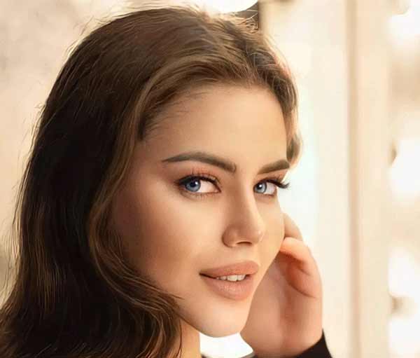 مدل آرایش دخترانه ملایم ساده طبیعی و نچرال با ایده ها و تکنیک های کاربردی مهم