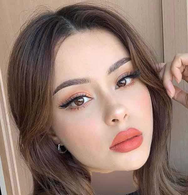 مدل آرایش دخترانه با ایده های لایت طبیعی و نچرال و نکات و تکنیک های حرفه ای