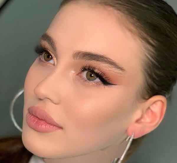 مدل آرایش دخترانه با ایده های لایت طبیعی و نچرال و نکات و تکنیک های حرفه ای