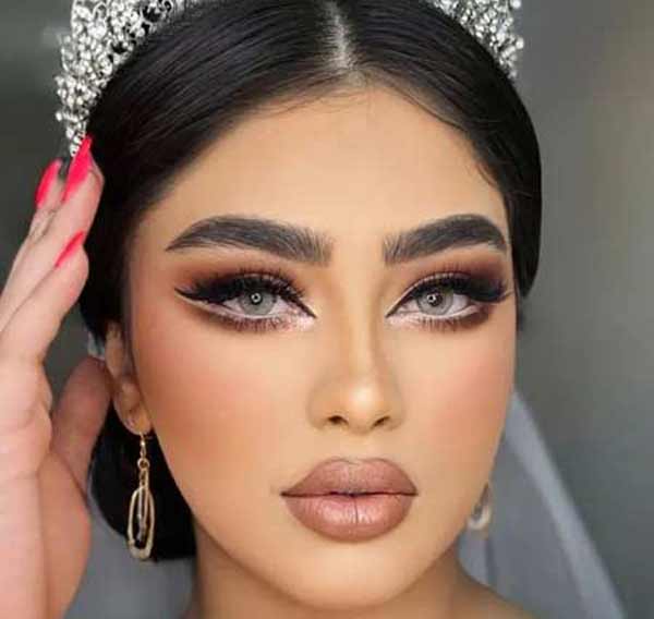 مدل عروس با جدیدترین شیک ترین و زیباترین میکاپ ها و شینیون ها برای ایده گرفتن