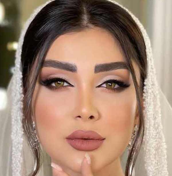 مدل عروس با جدیدترین شیک ترین و زیباترین میکاپ ها و شینیون ها برای ایده گرفتن