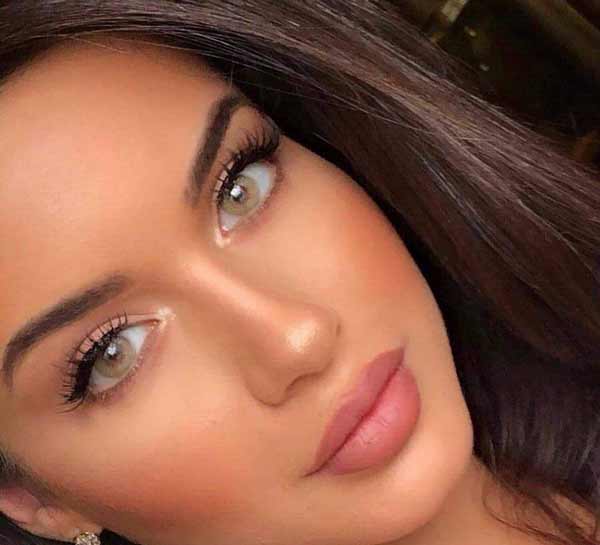 آرایش زنانه ساده با ایده های جدید جذاب شیک همراه با تکنیک هایی برای حرفه ای ها
