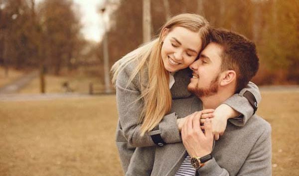 تعبیر خواب عشوه گری زن + بی حیایی زن و به هم زدن رابطه عاشقانه و فاحشگی خودم
