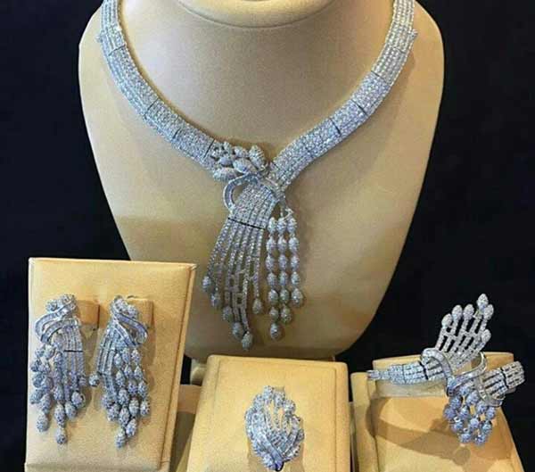 گرانترین سرویس طلا در ایران با طرح های خلیجی و گوناگون که جذاب هستند