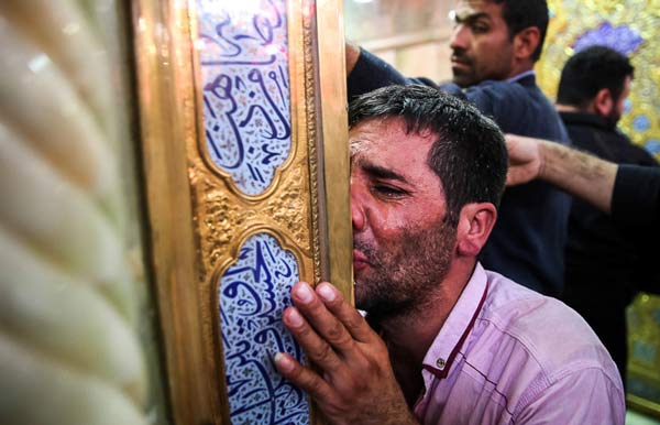 تعبیر خواب گریه در حرم امام رضا + زیارت امام رضا از امام صادق برای دختر مجرد