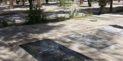 تعبیر خواب قبر پدر و مادر + قبر مادر فوت شده و سنگ قبر مادر و رفتن سر قبر پدر