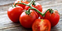 تعبیر خواب گوجه فرنگی برای زن باردار + گوجه فرنگی قرمز و درشت و ترشی گوجه