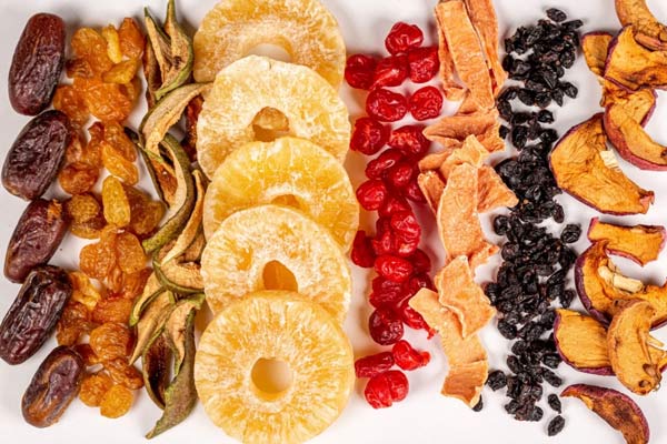 تعبیر خواب میوه خشک + برای دختر مجرد و سیب خشک شده و دور ریختن میوه گندیده