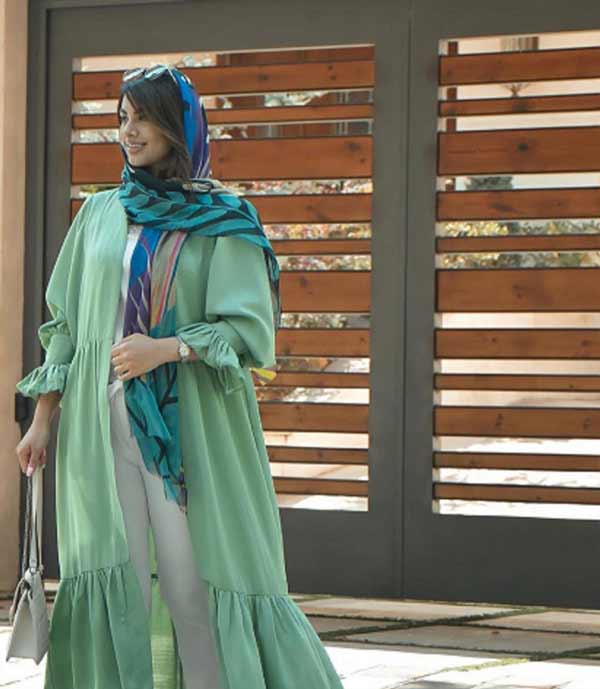 مدل مانتو جلو باز بلند با رنگ ها و طرح های متنوع زیبا مدسال زنانه و دخترانه