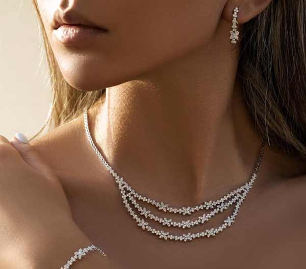 مدل سرویس طلا جدید و شیک با ایده های متنوع ظریف و سنگین برای همه سلیقه ها