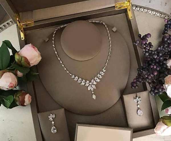 مدل سرویس طلا جدید و شیک با ایده های متنوع ظریف و سنگین برای همه سلیقه ها