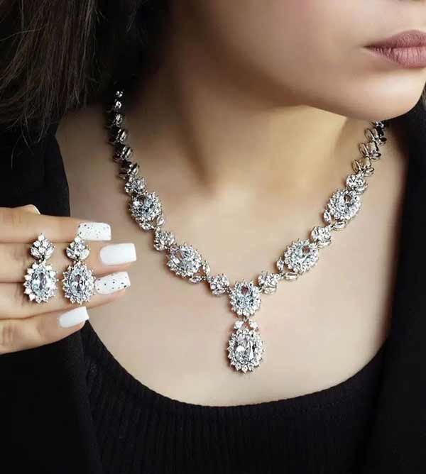 مدل سرویس طلا جدید و شیک با ایده های متنوع ظریف و سنگین برای همه سلیقه ها