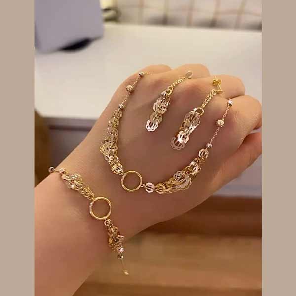 مدل سرویس طلا زنجیری سفید و زرد با طرح های شیک و جدید برای باسلیقه ها