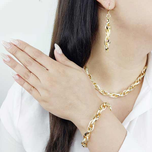 مدل سرویس طلا زنجیری سفید و زرد با طرح های شیک و جدید برای باسلیقه ها