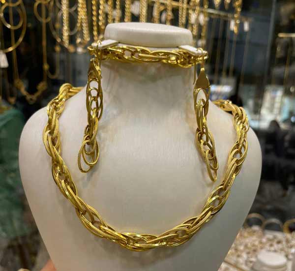مدل سرویس طلا زنجیری سفید و زرد با طرح های شیک و جدید برای باسلیقه ها