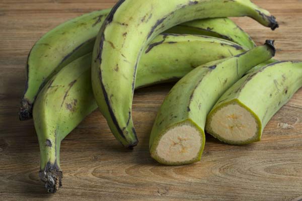 تعبیر خواب موز سبز + حضرت یوسف و ابن سیرین برای دختر مجرد