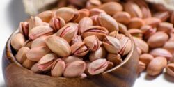 تعبیر خواب پسته خوردن + امام صادق و حضرت یوسف و پسته خوردن زن