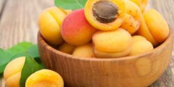 تعبیر خواب زردآلو برای زن باردار از ابن سیرین + امام صادق و آلو برای زن باردار