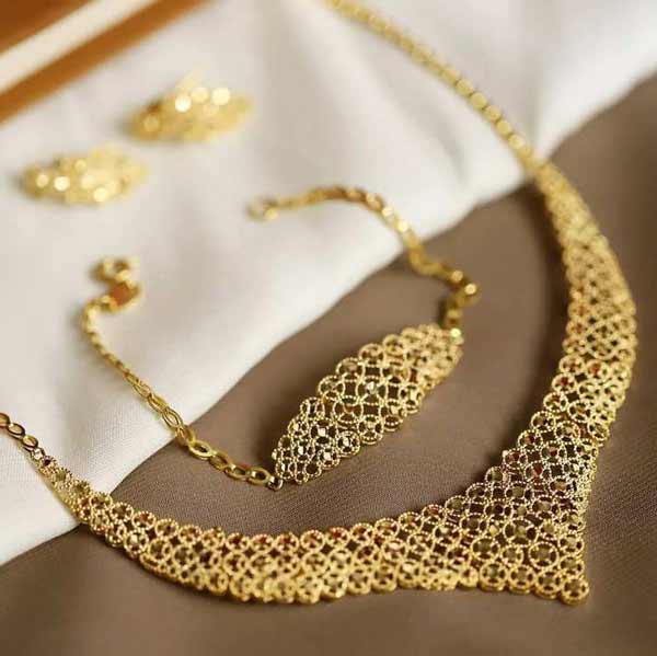 سرویس طلا جدید بدون نگین ظریف و ساده با طرح های متنوع برای خوش سلیقه ها
