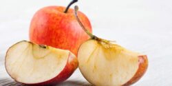 تعبیر خواب سیب پوست کنده + حضرت یوسف و سیب دادن به دیگران