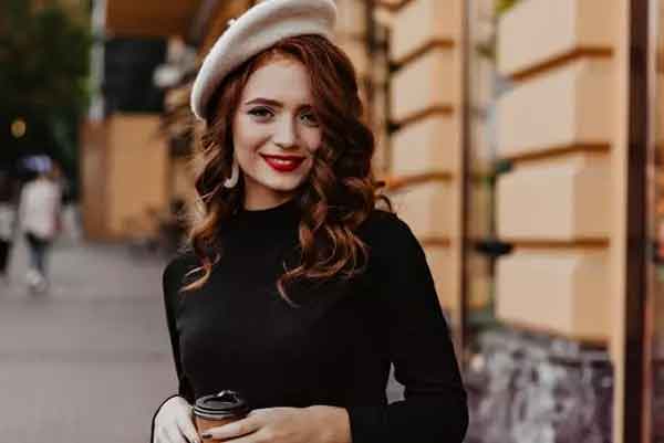 تعبیر خواب دختر همسایه + حرف زدن با دختر همسایه و دیدن همسایه برای دختر مجرد