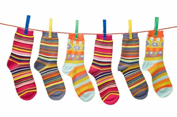 تعبیر خواب جوراب هدیه گرفتن از مرده + هدیه گرفتن جوراب زنانه