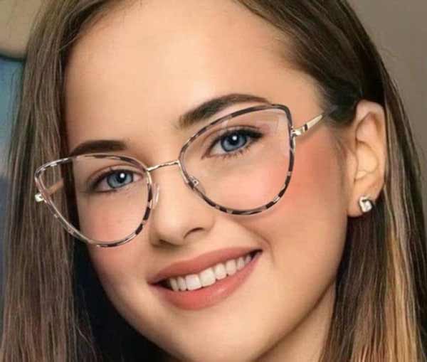 مدل عینک طبی با طرح های زیبا و گوناگون + نکات انتخاب بهتر و مناسب با فرم صورت