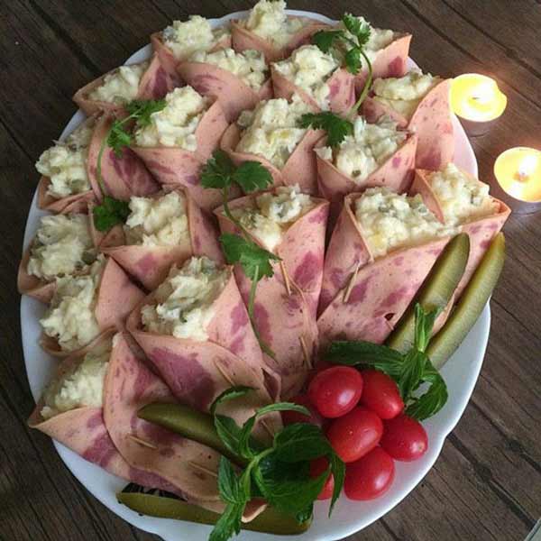 مدل تزیین سالاد الویه برای مهمانی و تولد های لاکچری مخصوص کدبانو ها