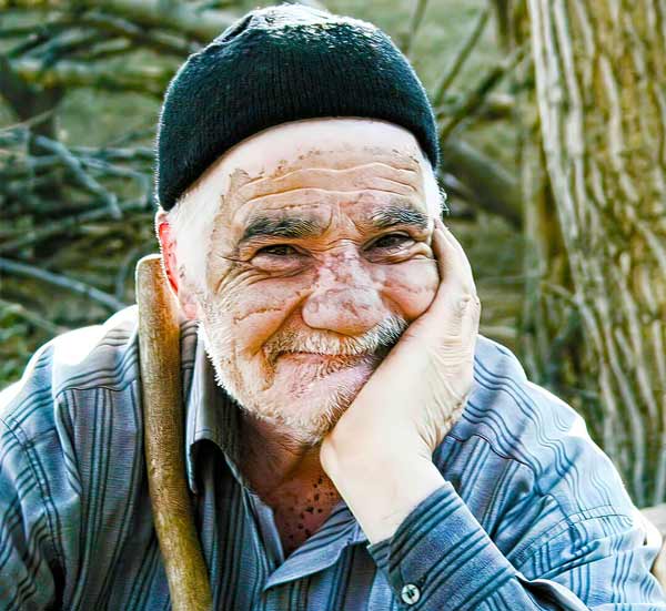 تعبیر خواب پیرمرد آشنا + پیرمرد امام صادق برای دختر مجرد و پیرمرد ترسناک