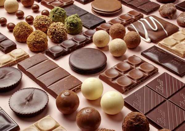 تعبیر خواب شکلات میوه ای + شکلات رنگی برای زن متاهل و نذری برای دختر مجرد