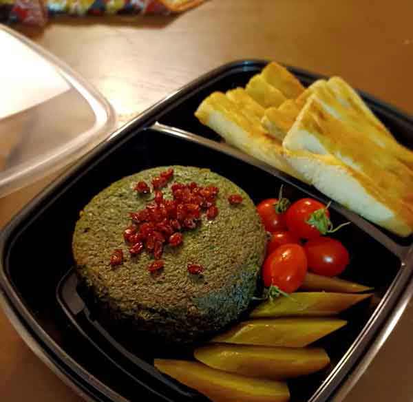 تزیین کوکو سبزی با روش های متنوع و آسان برای مهمانی ها + رسپی خوشمزه
