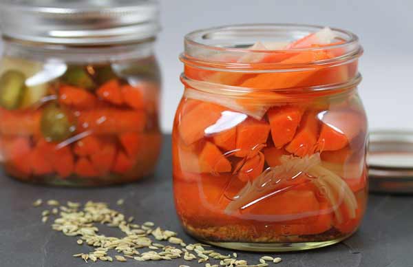 تعبیر خواب ترشی هویج + ترشی گرفتن از دیگران و ترشی مخلوط