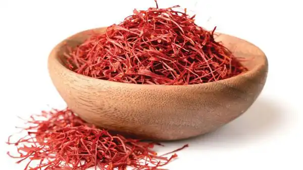 تعبیر خواب دادن زعفران به مرده + حضرت یوسف و شربت دادن به مرده و چیدن زعفران