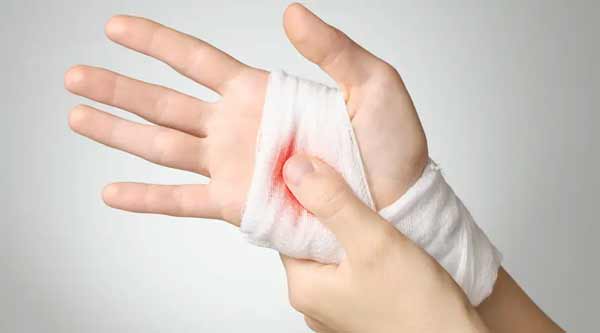 تعبیر خواب زخم دست امام صادق + تعبیر خواب زخمی شدن پا امام صادق