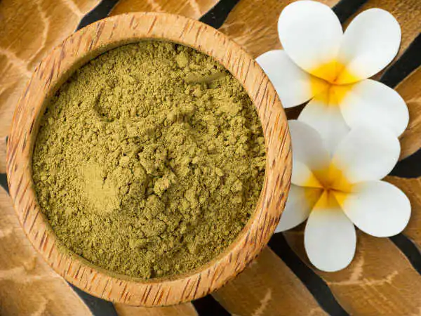 تعبیر خواب حنا منوچهر مطیعی + حنا زدن به ناخن دست و حنا گذاشتن روی سر