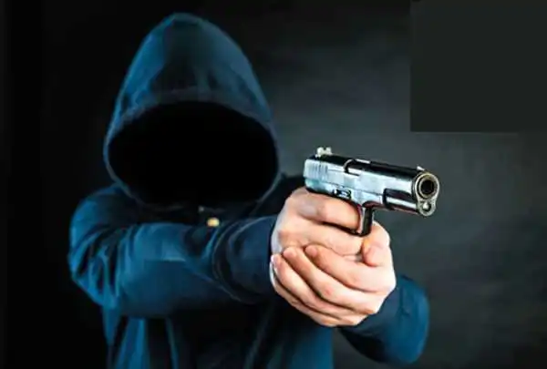 تعبیر خواب کشته شدن با تفنگ توسط پدر + شلیک گلوله به من و کشته شدن با گلوله