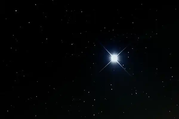 تعبیر خواب ستاره در آسمان برای دختر مجرد + ستاره دنباله دار در آسمان شب
