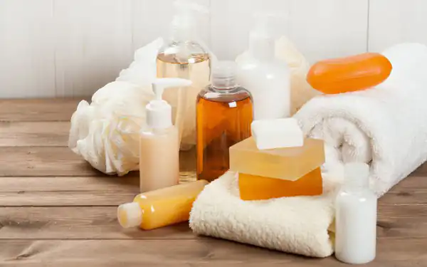 تعبیر خواب شامپو و صابون هدیه گرفتن + شامپو خریدن برای دختر مجرد
