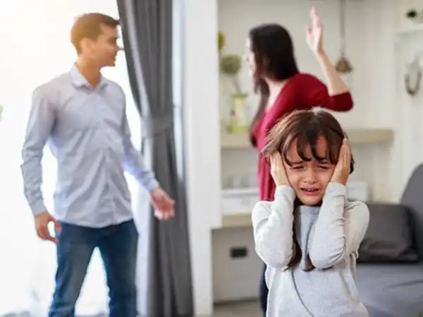 تعبیر خواب آدم بد + و خلافکار و فضول و آدم فروشی و آدم حقه باز و زن فریبکار
