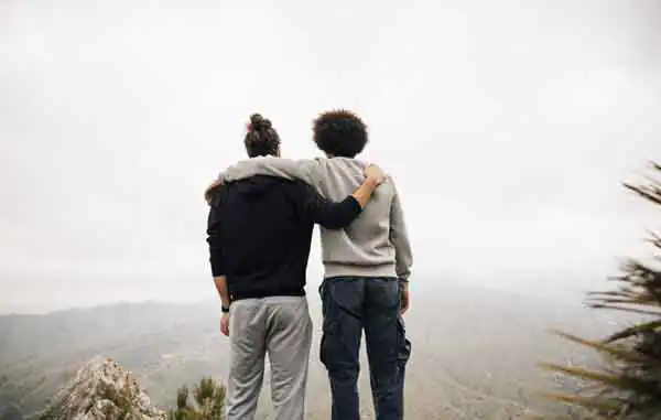 تعبیر خواب دیدن یک همکلاسی قدیمی + دیدن همکلاسی برای دختر مجرد