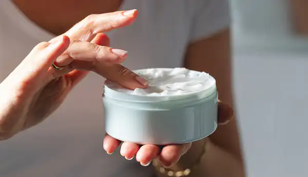 تعبیر خواب کرم صورت هدیه گرفتن از حضرت یوسف + کرم زدن دختر مجرد