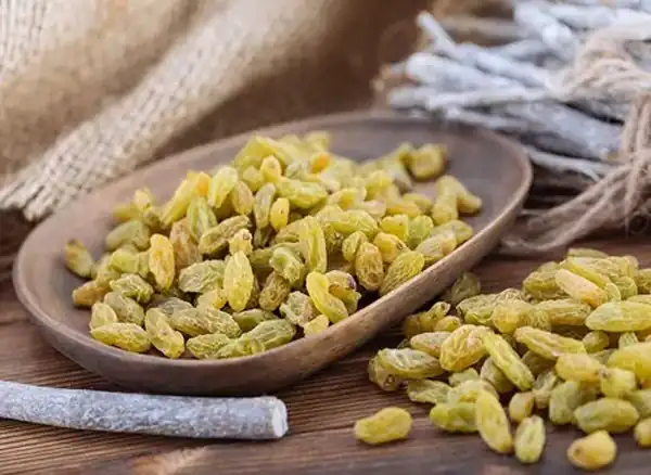 تعبیر خواب کشمش سبز برای دختر مجرد + کشمش گرفتن از دیگران از حضرت یوسف