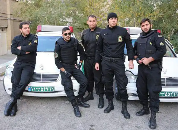 تعبیر خواب مامور پلیس + مامور بگیرتت و مامور پلیس در خانه حضرت یوسف
