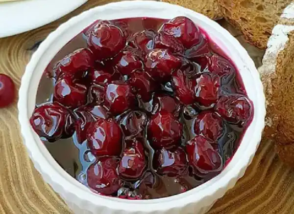 تعبیر خواب مربای آلبالو + برای دختر مجرد و زن باردار از حضرت یوسف و امام صادق