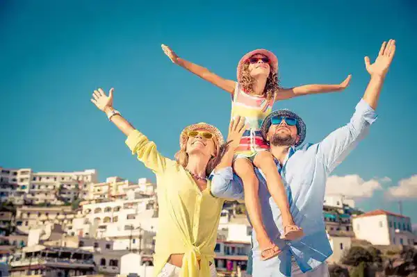 تعبیر خواب مسافرت رفتن با خانواده به مشهد + مسافرت رفتن دختر مجرد با پدر و مادر