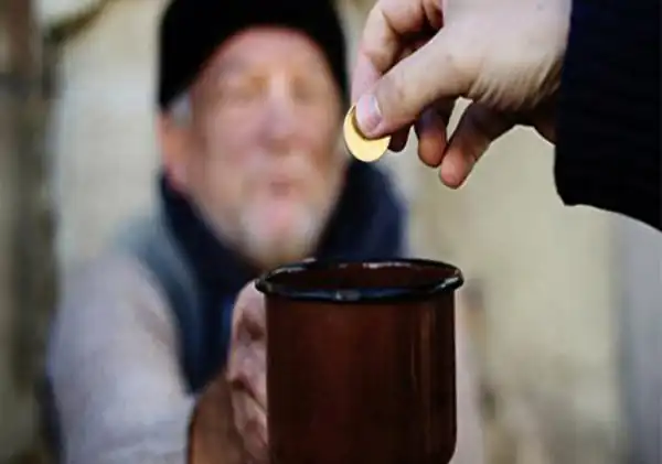 تعبیر خواب صدقه دادن به فقیر + صدقه دادن از نظر امام صادق و حضرت یوسف