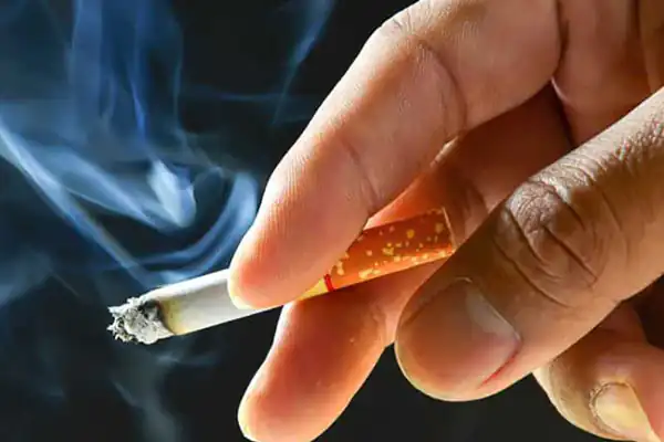 تعبیر خواب سیگار کشیدن معشوق در مهمانی + سیگار کشیدن پسر مجرد و دختر مجرد